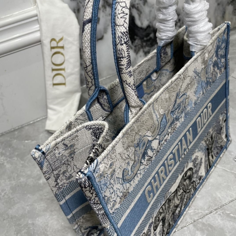 Dior Shopping Bags